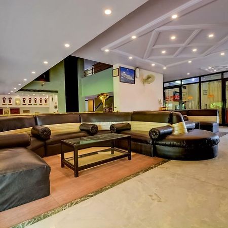 Oyo 18814 Hotel Maya International Dźajpur Zewnętrze zdjęcie