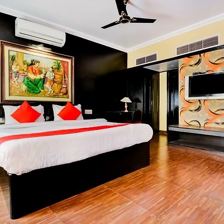 Oyo 18814 Hotel Maya International Dźajpur Zewnętrze zdjęcie