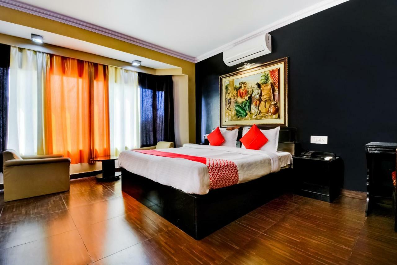 Oyo 18814 Hotel Maya International Dźajpur Zewnętrze zdjęcie
