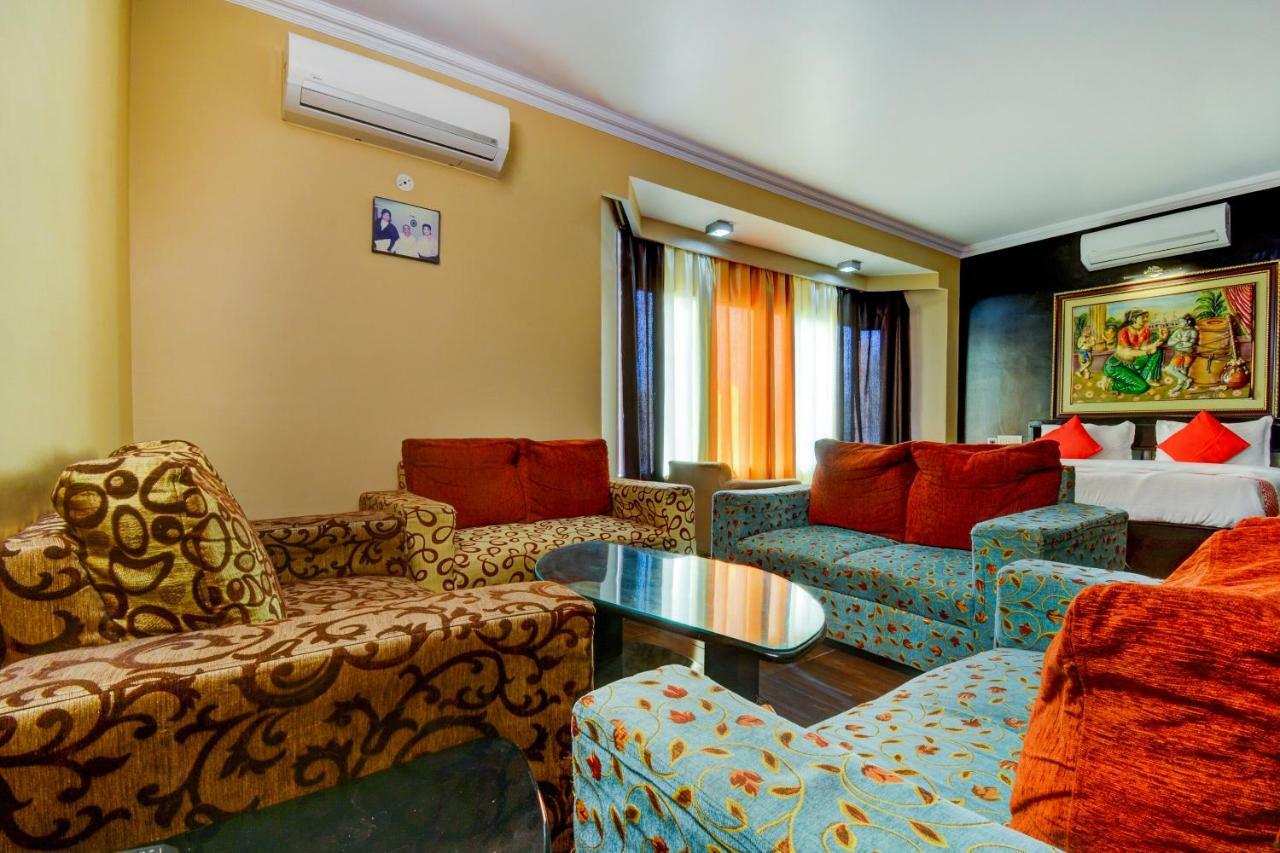 Oyo 18814 Hotel Maya International Dźajpur Zewnętrze zdjęcie